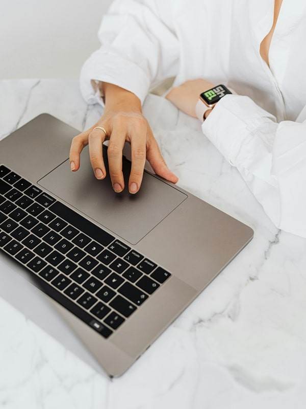 Profesjonalna korekta tekstu polskiego – szybkie sprawdzanie tekstów i poprawa treści