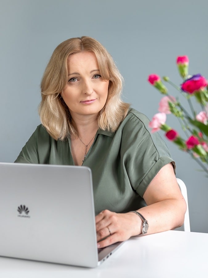 Kontakt z Bezbłędnie – szybki formularz kontaktowy do wyceny korekty i redakcji tekstów